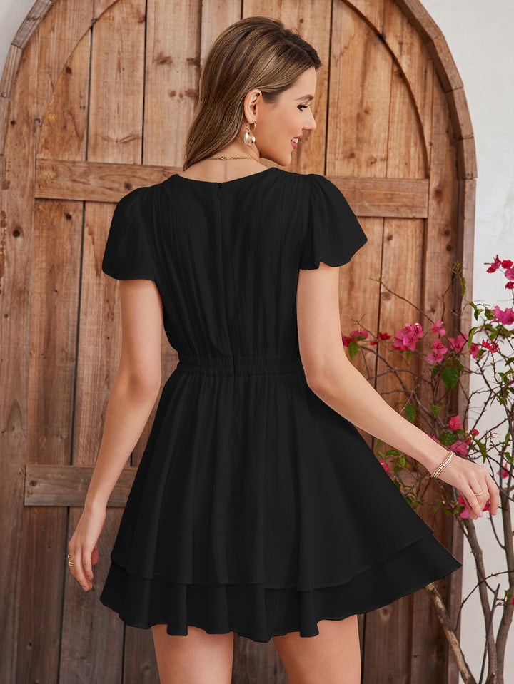 ELIALA Solid Ruched Mini Dress