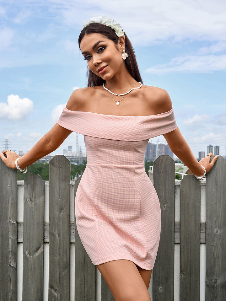 CYNTHIA Sexy Solid Off-Shoulder Waist-Cinching Slim Strapless Bodycon Mini Dress